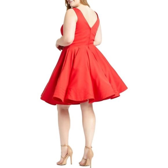 Mac Duggal Women's Plus Size Sleeveless V-Neck Fit & Flare Mini Dress - Picture 2 of 4